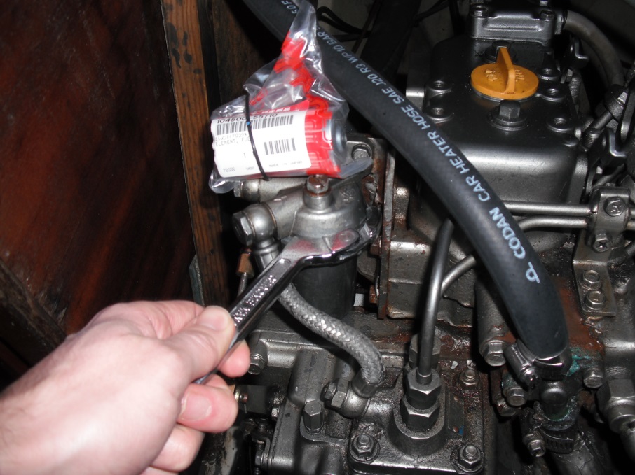 Yanmar 2GM20 Fuel Filter Triola Albin Ballad 50